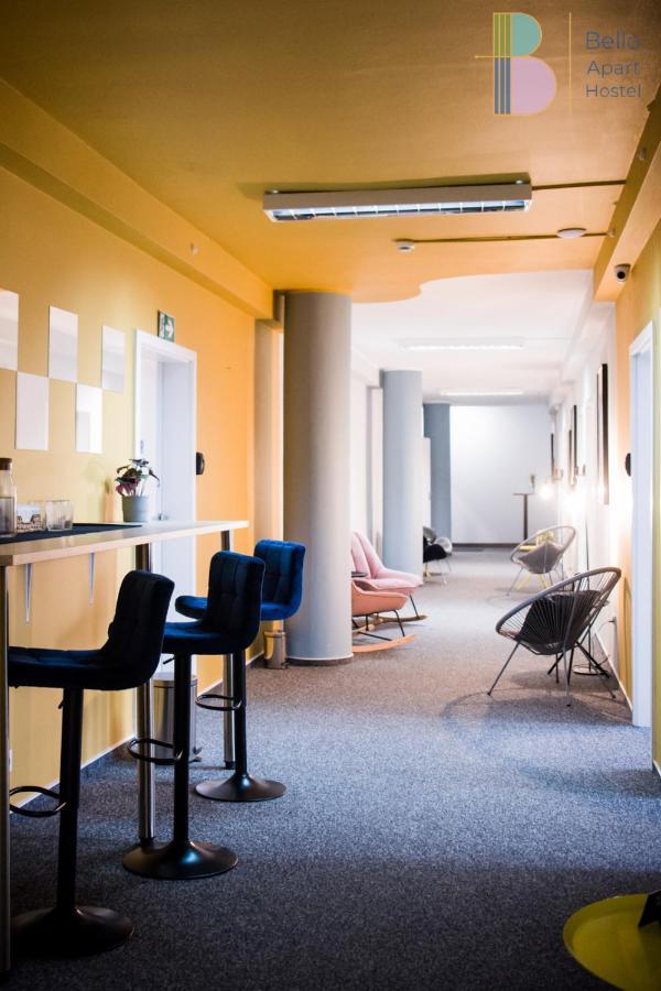Kapsuly Bello Aparthostel Varsó Kültér fotó